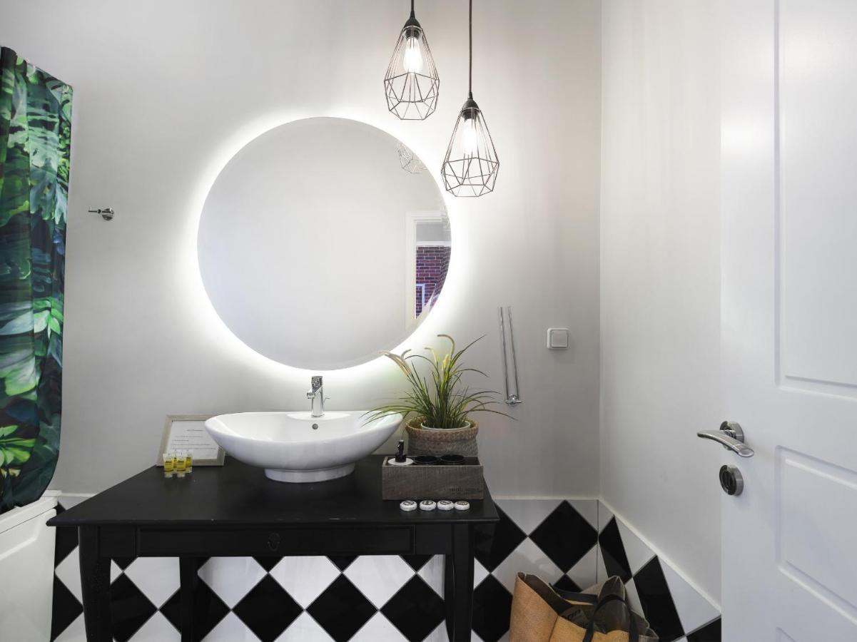 Athenian Apartment In The Center With Jacuzzi Exteriér fotografie